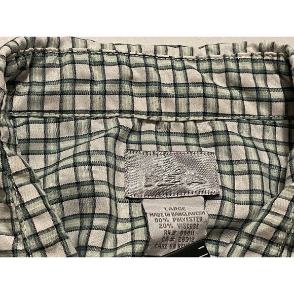 VTG No Fear Men's L Button Up Short Sleeve Front Pocket Shirt Plaid Green White - Picture 2 of 10